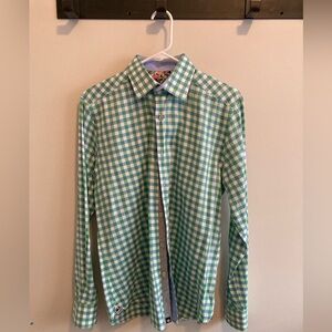 Men’s button down with stand out details, size “3” (medium)